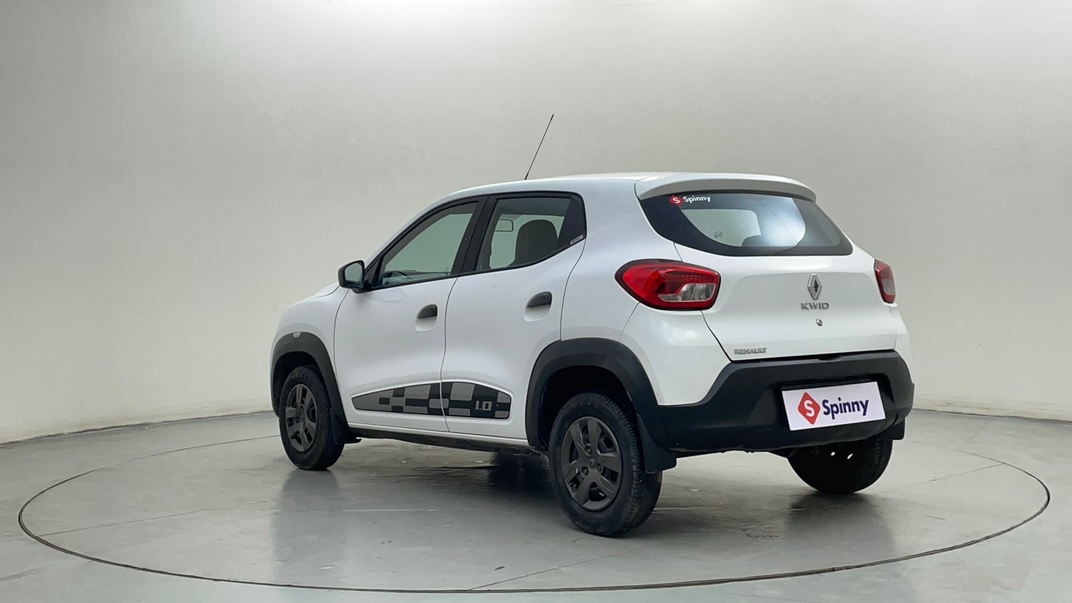Used 2018 Renault Kwid 1.0 RXL Petrol Manual exterior LEFT REAR CORNER VIEW