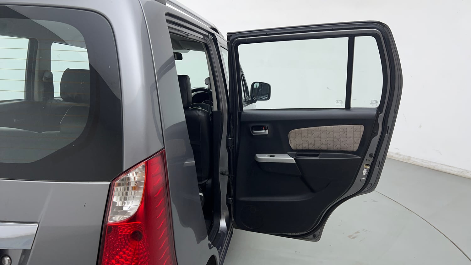 Used 2013 Maruti Suzuki Wagon R VXI Petrol Manual interior RIGHT REAR DOOR OPEN VIEW