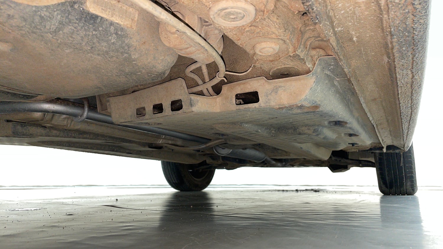 Used 2016 Volkswagen Polo Comfortline 1.2L (P) Petrol Manual extra REAR RIGHT UNDERBODY VIEW
