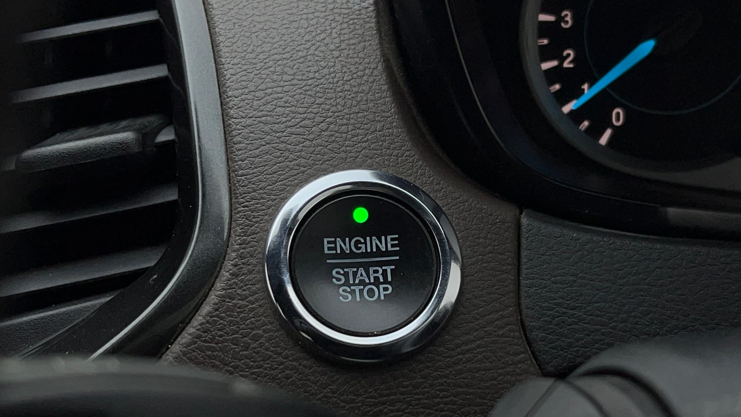 Used 2019 Ford Freestyle Titanium 1.2 Ti-VCT Petrol Manual top_features Keyless start