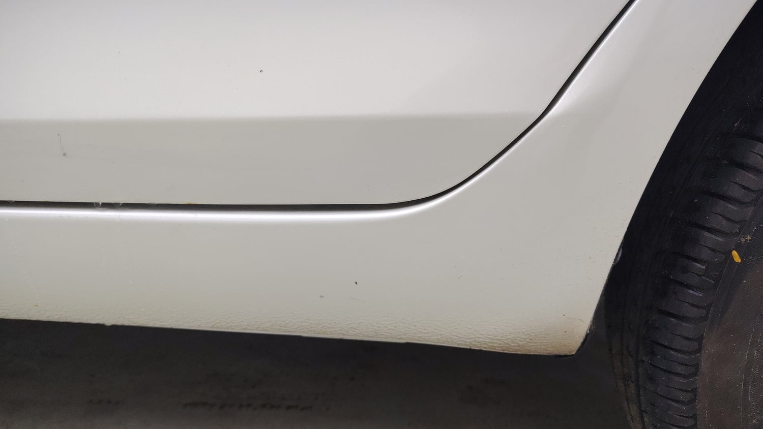 Used 2014 Maruti Suzuki Swift Dzire VXI Petrol Manual dents MINOR SCRATCH