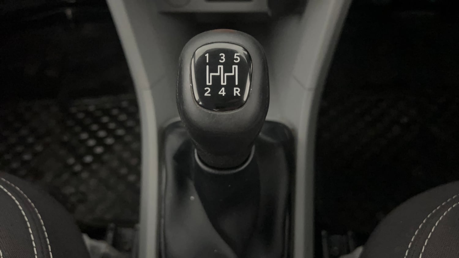 Used 2020 Tata Tiago XT Petrol Manual interior GEAR  KNOB VIEW