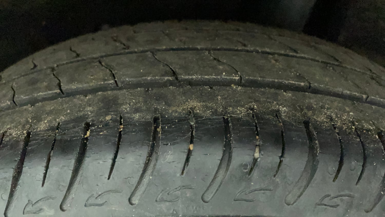 Used 2017 Maruti Suzuki Baleno Delta 1.3 Diesel Manual tyres LEFT REAR TYRE TREAD VIEW