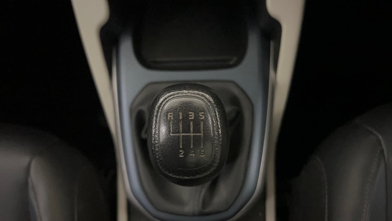 Used 2026 Kia Carens Premium (O) 1.5 Petrol 7 STR Petrol Manual interior GEAR  KNOB VIEW