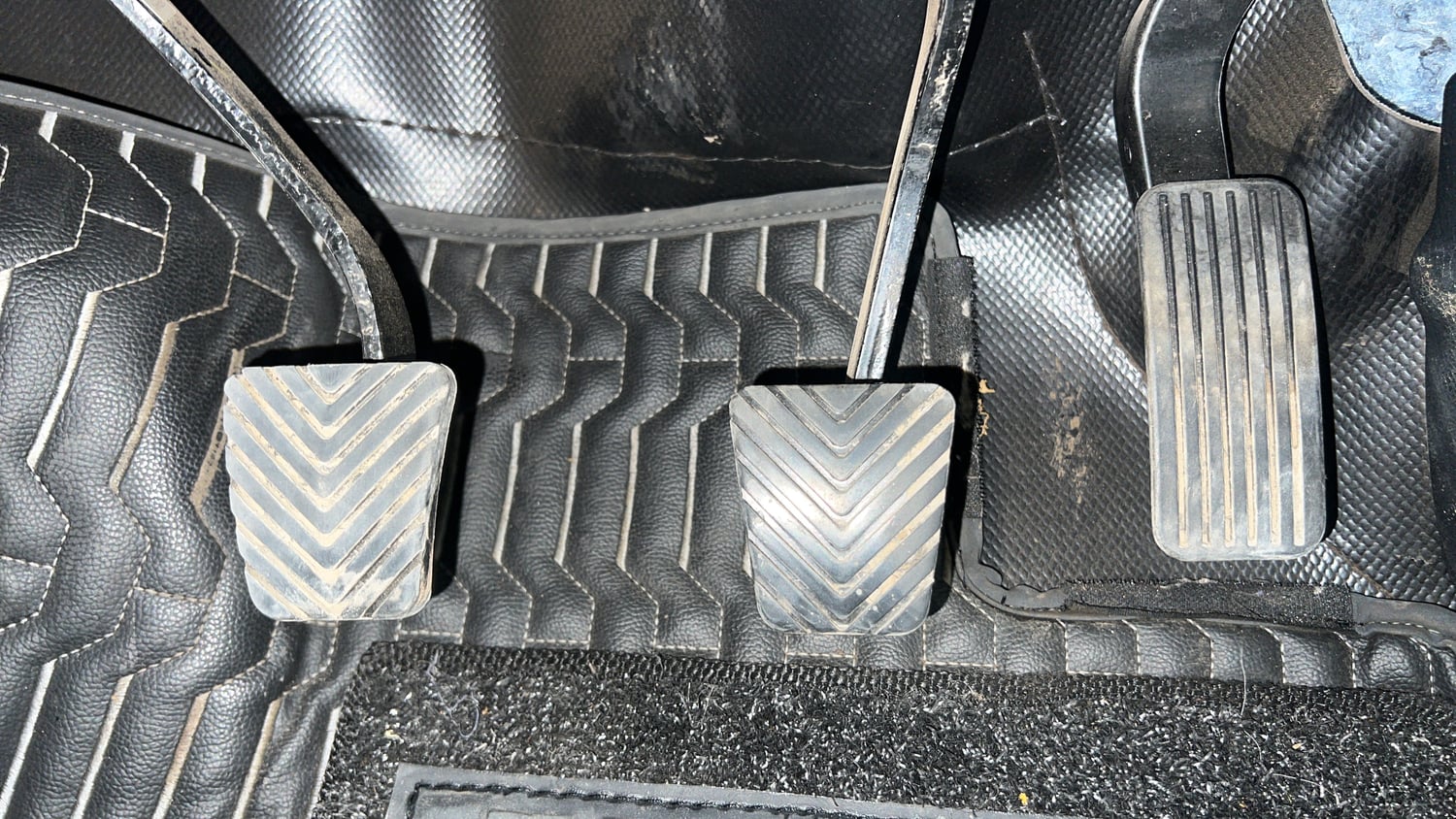 Used 2026 Kia Carens Premium (O) 1.5 Petrol 7 STR Petrol Manual interior PEDALS VIEW