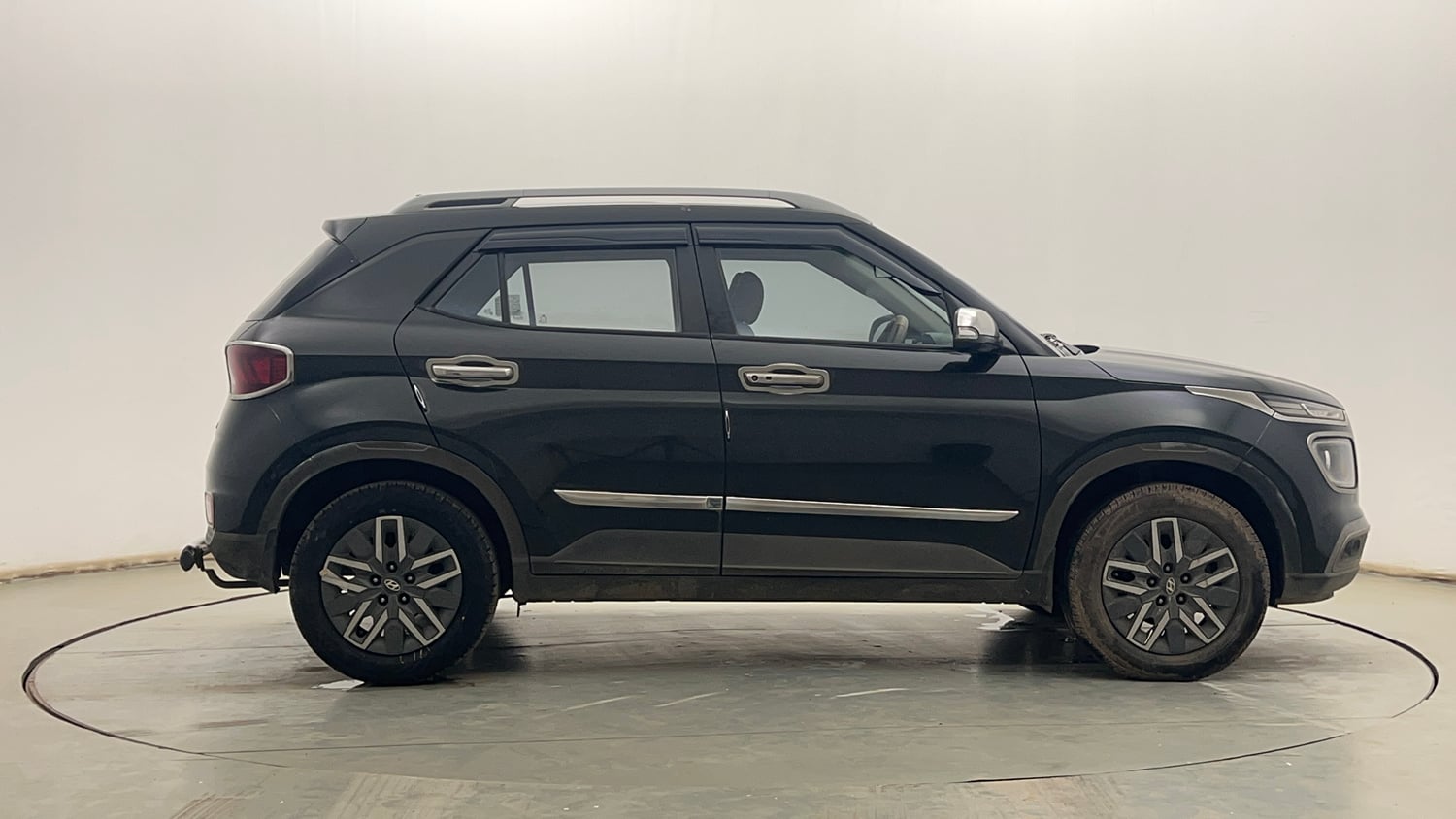 Used 2021 Hyundai Venue SX 1.0 Turbo Petrol Manual exterior RIGHT SIDE VIEW