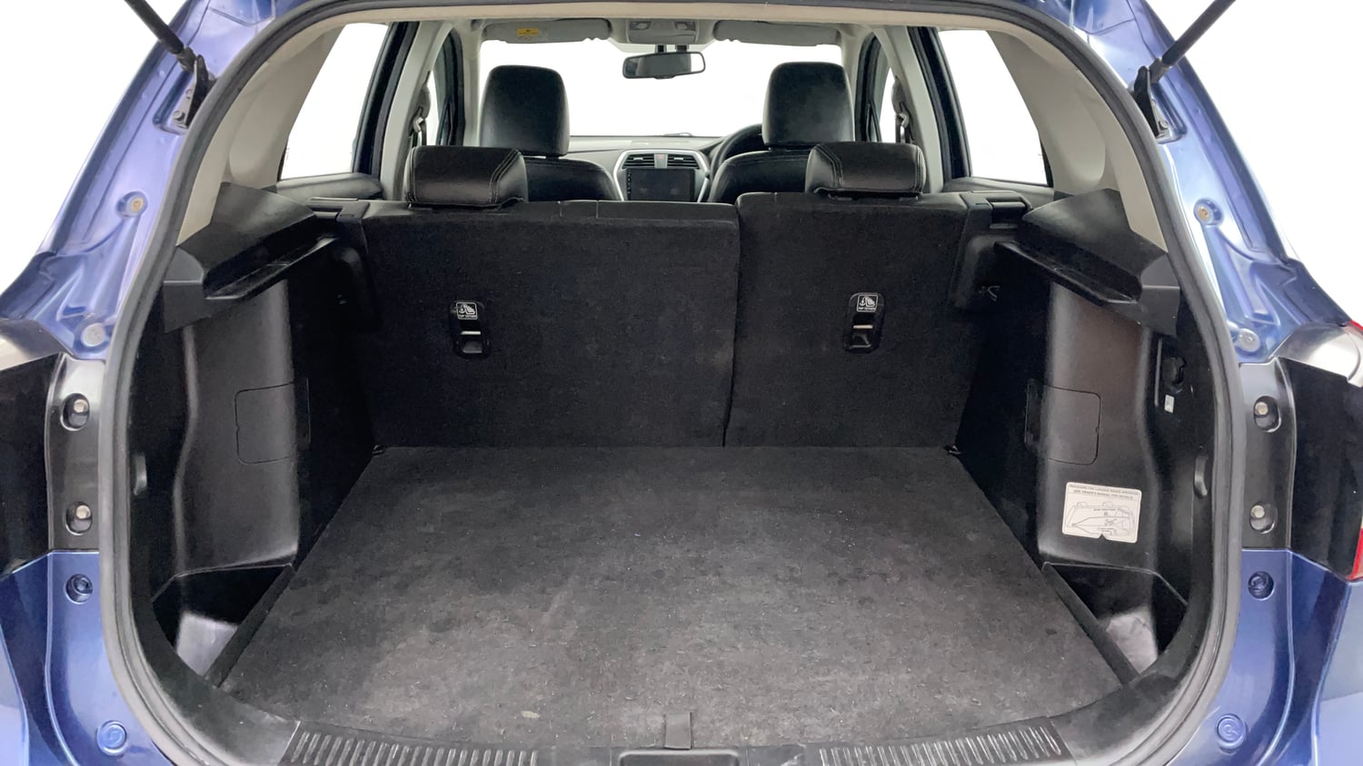 Used 2018 Maruti Suzuki S-Cross Alpha 1.3 Diesel Manual interior DICKY INSIDE VIEW