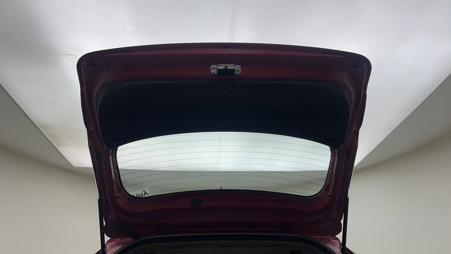 Used 2019 Hyundai Elite i20 Sportz Plus 1.2 Petrol Manual interior DICKY DOOR OPEN VIEW