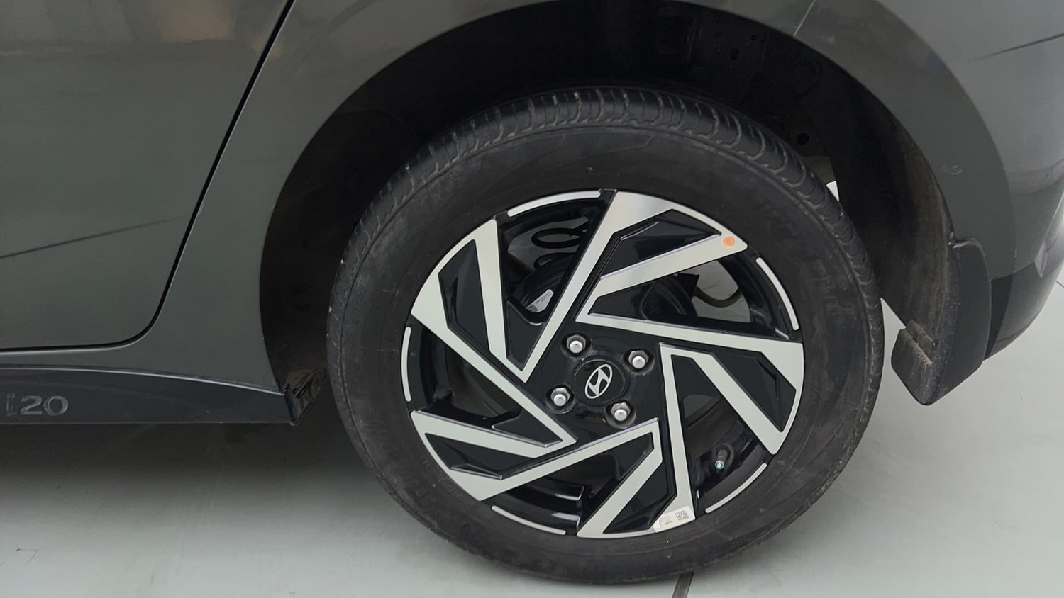 Used 2024 Hyundai New i20 Sportz 1.2 IVT Petrol Automatic tyres LEFT REAR TYRE RIM VIEW