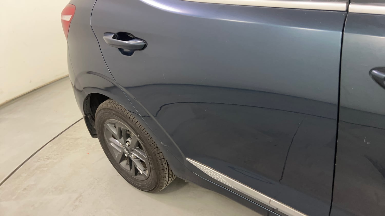 Used 2021 Hyundai Grand i10 Nios Sportz AMT 1.2 Kappa VTVT Petrol Automatic dents MINOR DENT