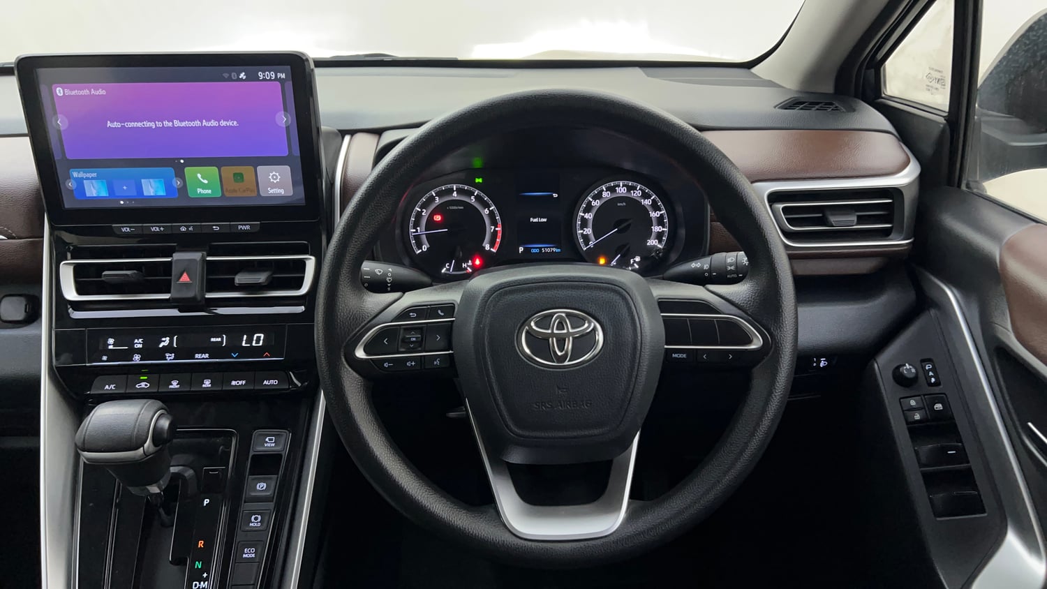 Used 2024 Toyota Innova Hycross GX (O) 7 STR Petrol Automatic interior STEERING VIEW