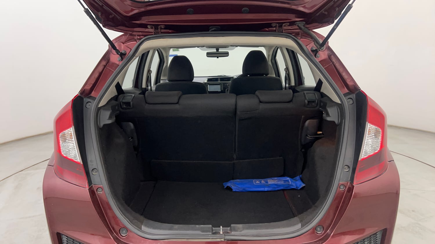Used 2016 Honda Jazz VX Petrol Petrol Manual interior DICKY INSIDE VIEW