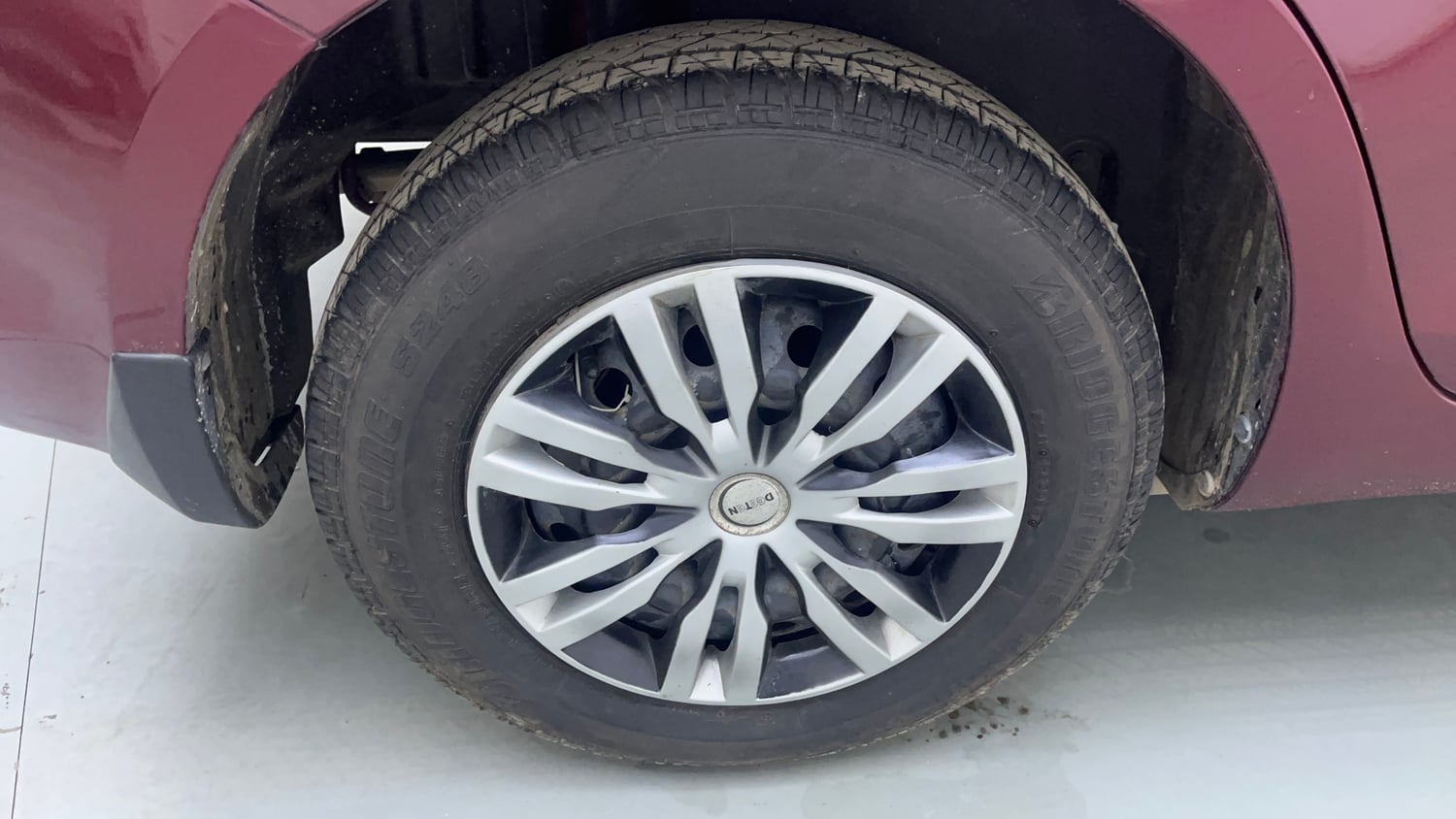 Used 2016 Maruti Suzuki Swift VXi Petrol Manual tyres RIGHT REAR TYRE RIM VIEW
