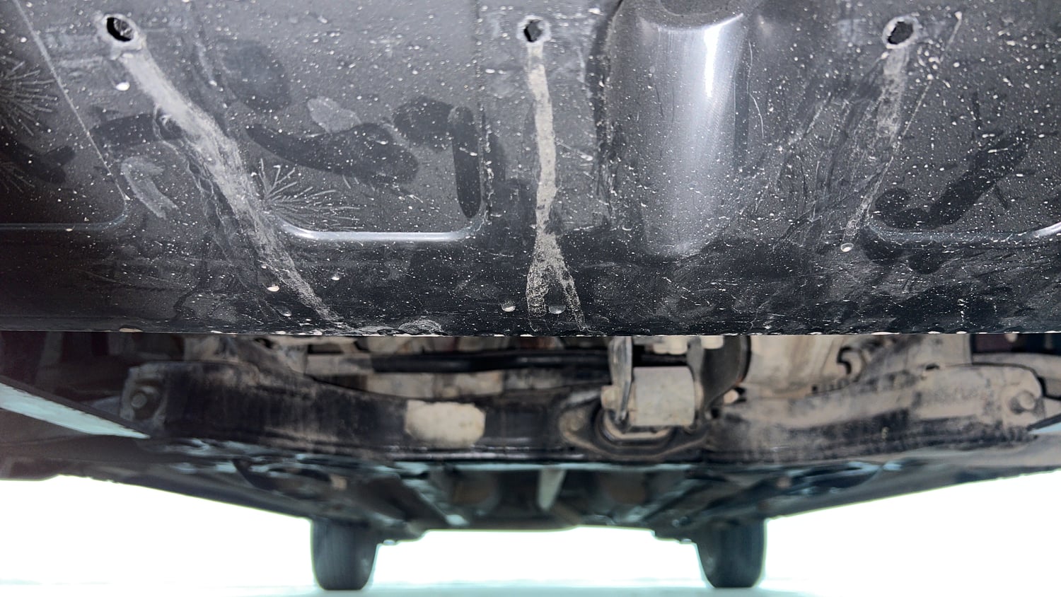 Used 2019 Hyundai Elite i20 Sportz Plus 1.2 Petrol Manual extra FRONT LEFT UNDERBODY VIEW