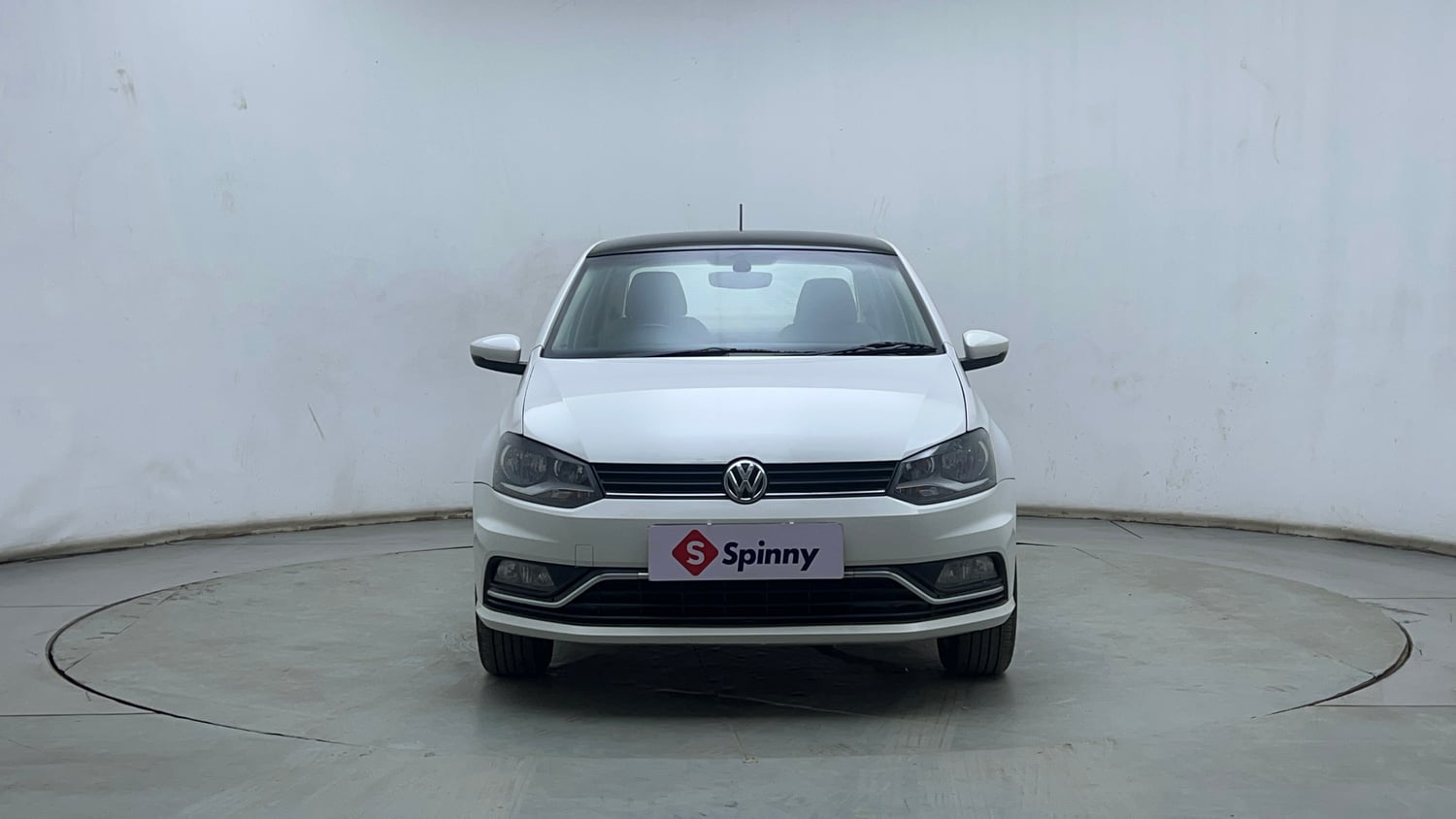 Used 2019 Volkswagen Ameo Highline1.0L (P) Petrol Manual exterior FRONT VIEW