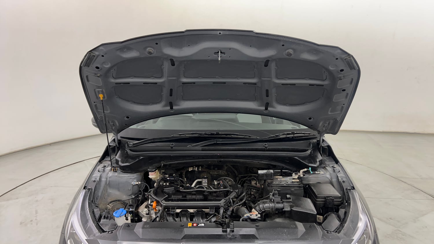 Used 2025 Hyundai New i20 Asta (O) 1.2 IVT Petrol Automatic engine ENGINE & BONNET OPEN FRONT VIEW