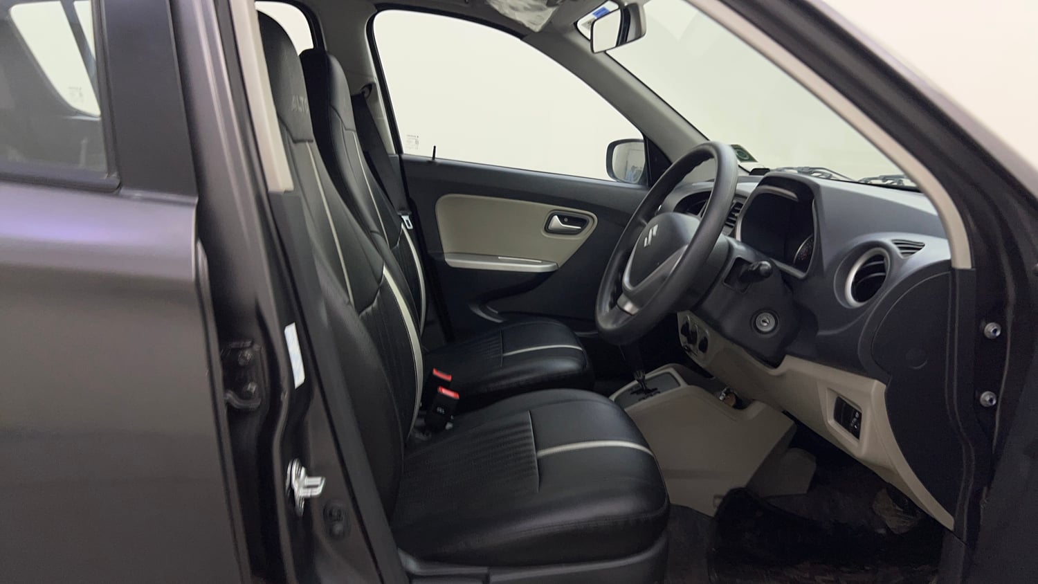 Used 2016 Maruti Suzuki Alto K10 VXi AMT Petrol Automatic interior RIGHT SIDE FRONT DOOR CABIN VIEW