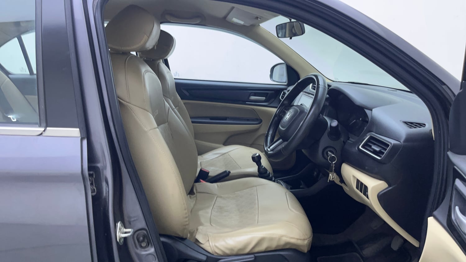Used 2020 Honda Amaze 1.2 S MT Petrol Petrol Manual interior RIGHT SIDE FRONT DOOR CABIN VIEW