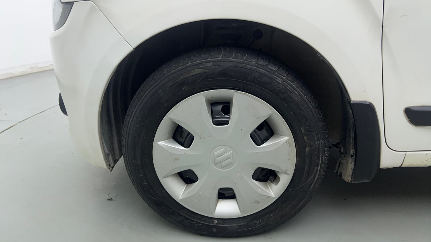 Used 2020 Maruti Suzuki Wagon R 1.0 VXi 1.0 AMT Petrol Automatic tyres LEFT FRONT TYRE RIM VIEW