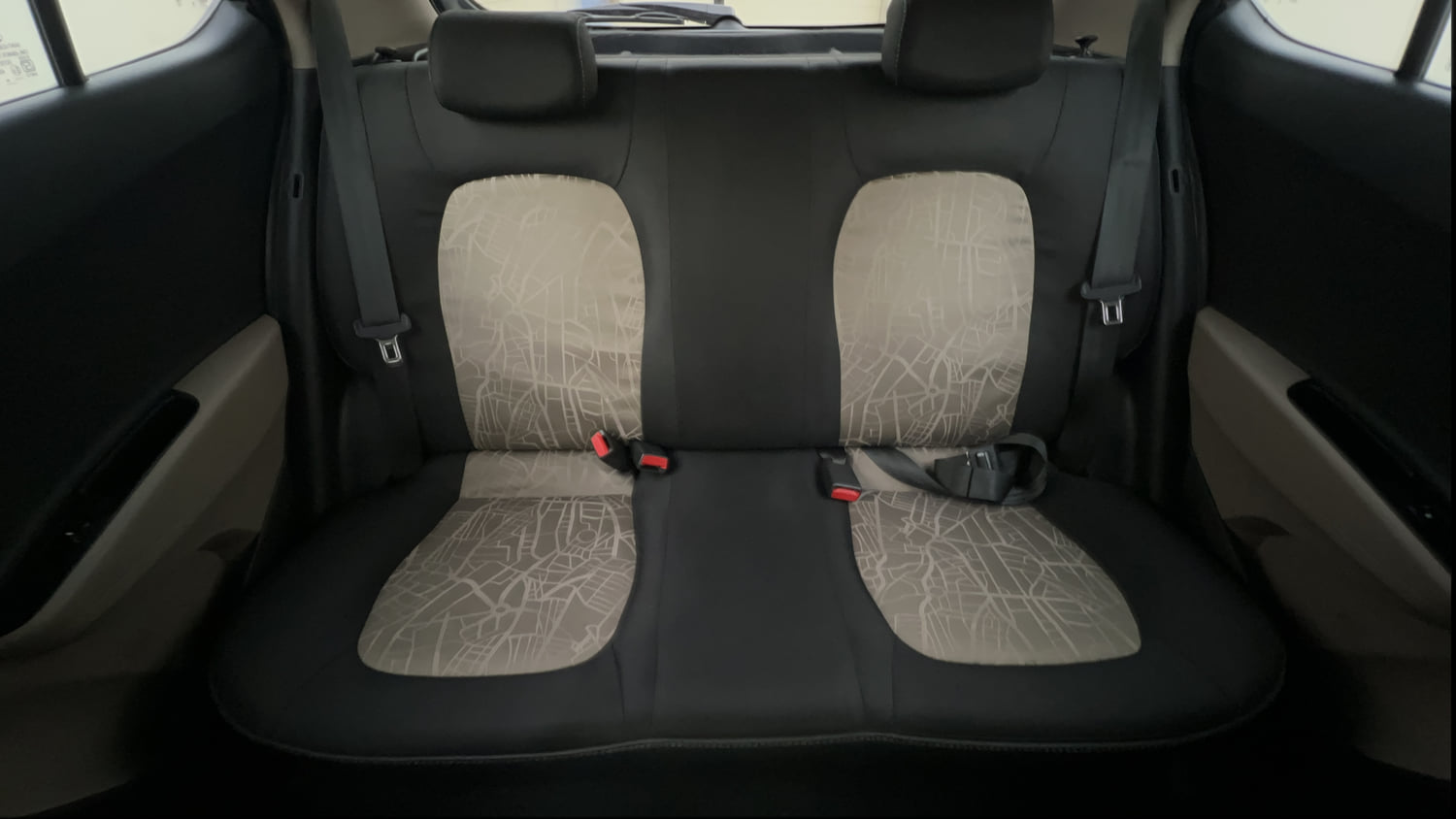 Used 2015 Hyundai Grand i10 Asta 1.2 Kappa VTVT Petrol Manual interior REAR SEAT CONDITION VIEW