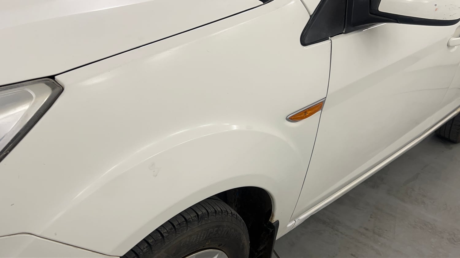 Used 2013 Ford Figo Duratorq Diesel ZXI 1.4 Diesel Manual dents MINOR SCRATCH