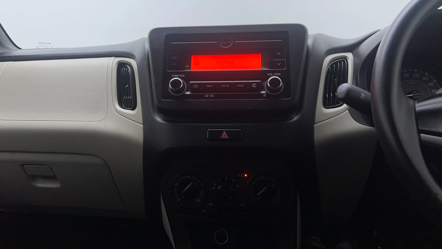 Used 2020 Maruti Suzuki Wagon R 1.0 VXi 1.0 AMT Petrol Automatic top_features Integrated (in-dash) music system