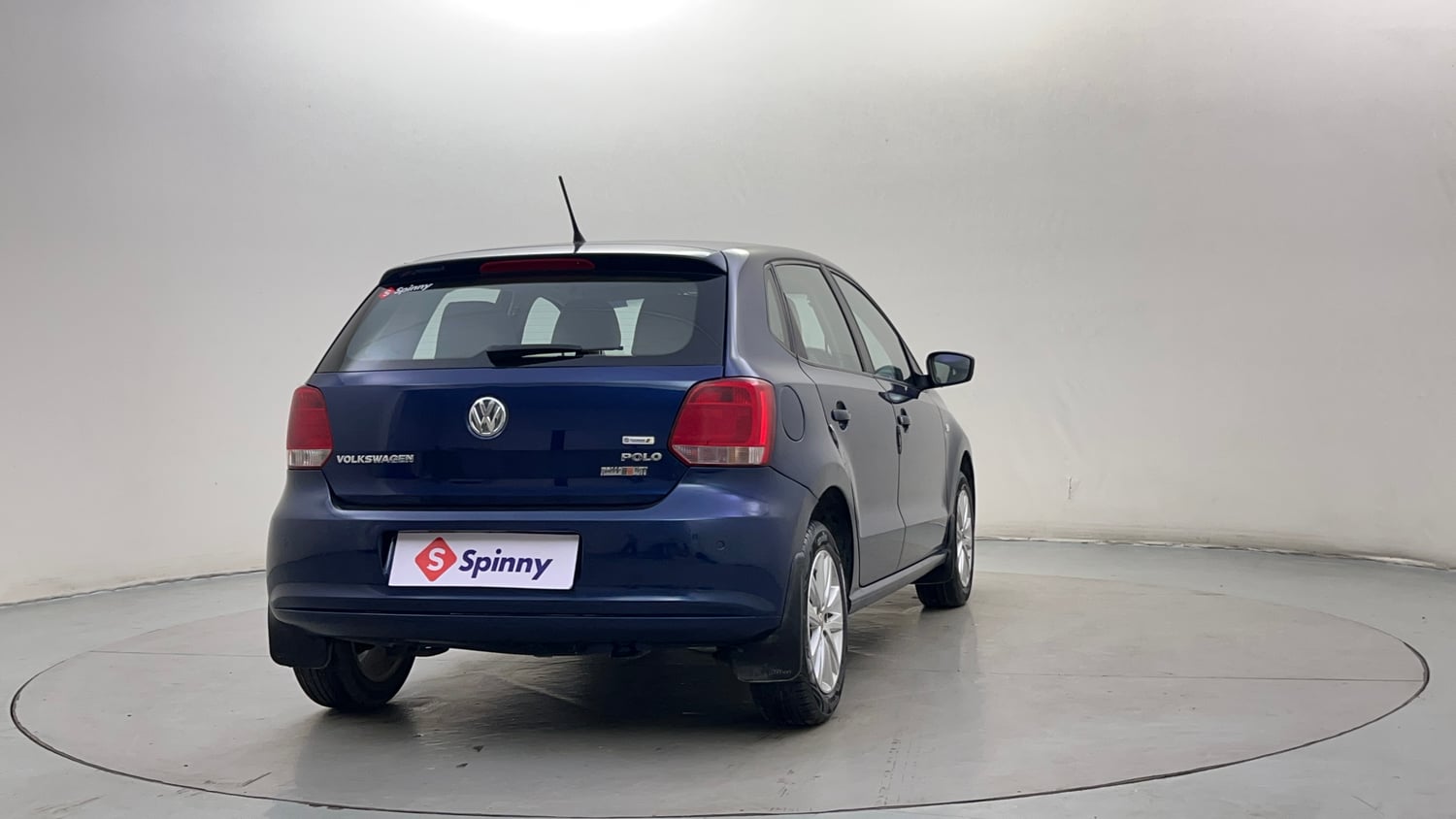 Used 2014 Volkswagen Polo Highline1.2L (P) Petrol Manual exterior RIGHT REAR CORNER VIEW
