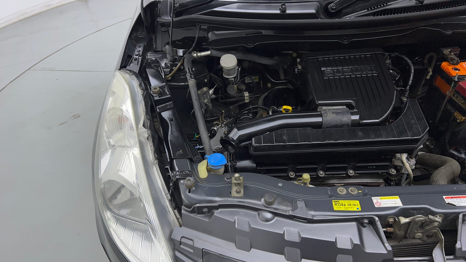 Used 2016 Maruti Suzuki Swift VXi Petrol Manual engine ENGINE RIGHT SIDE VIEW