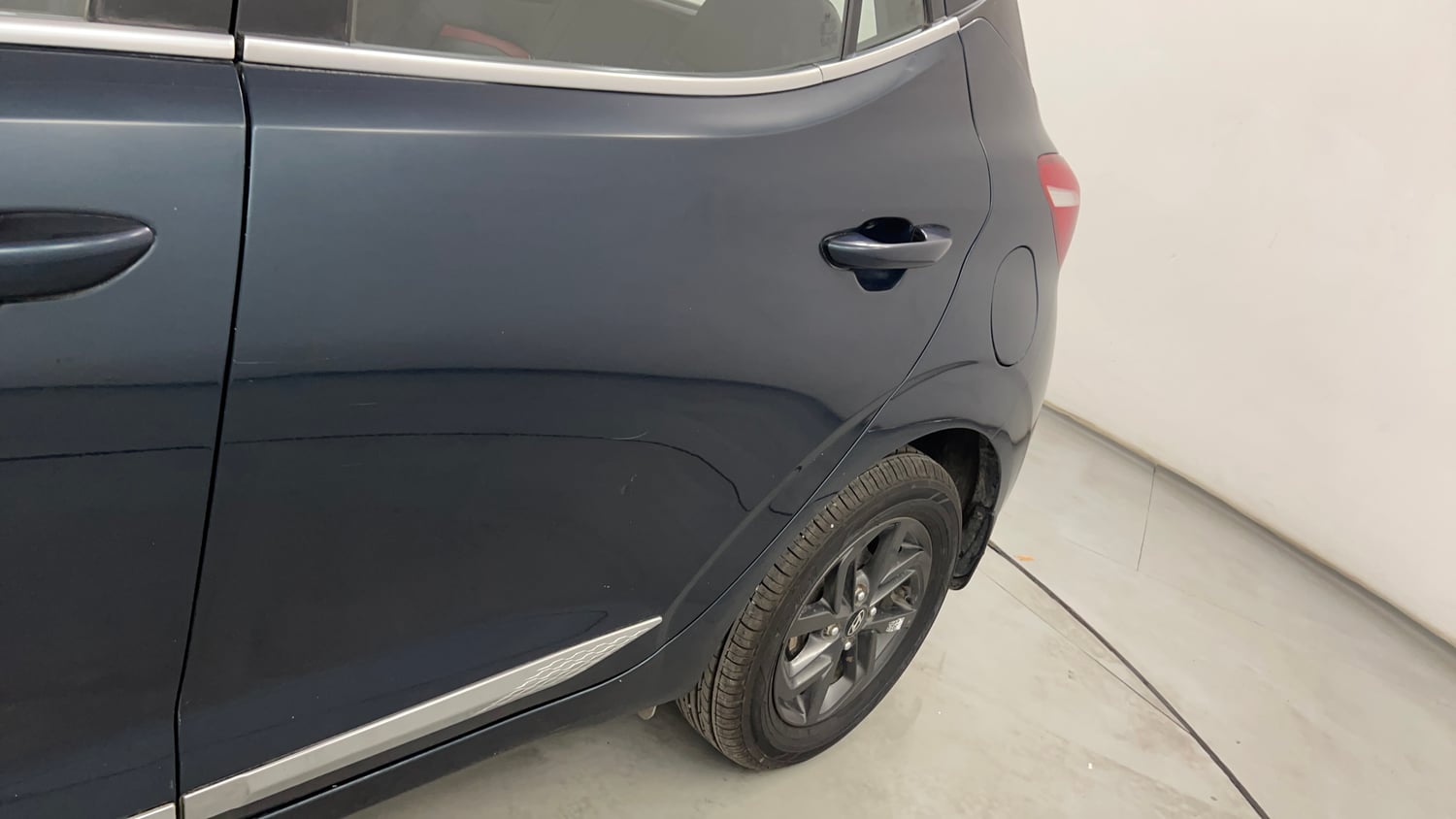 Used 2021 Hyundai Grand i10 Nios Sportz AMT 1.2 Kappa VTVT Petrol Automatic dents MINOR DENT