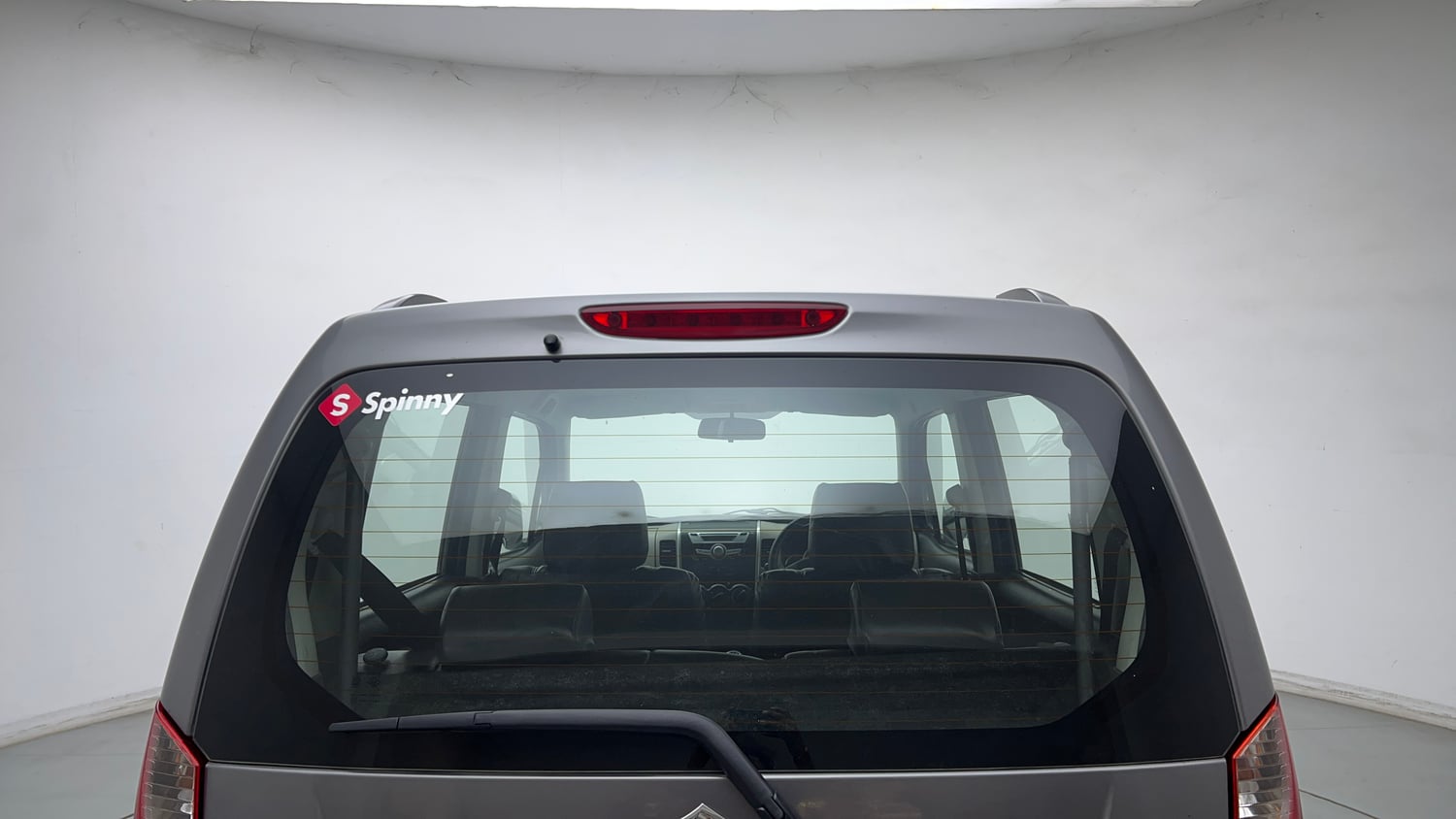 Used 2013 Maruti Suzuki Wagon R VXI Petrol Manual exterior BACK WINDSHIELD VIEW