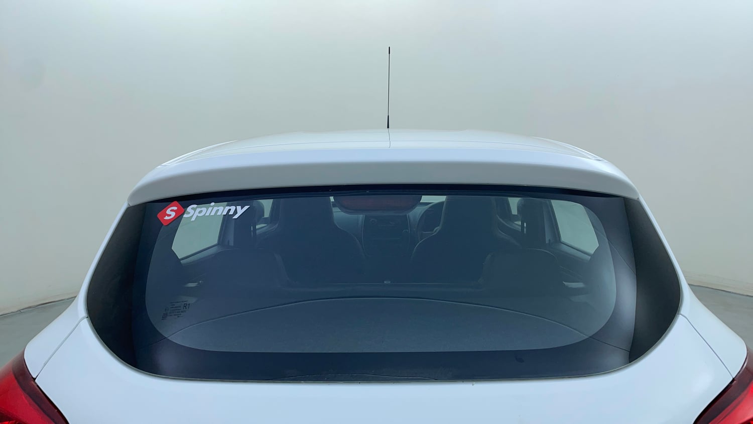 Used 2018 Renault Kwid 1.0 RXL Petrol Manual exterior BACK WINDSHIELD VIEW