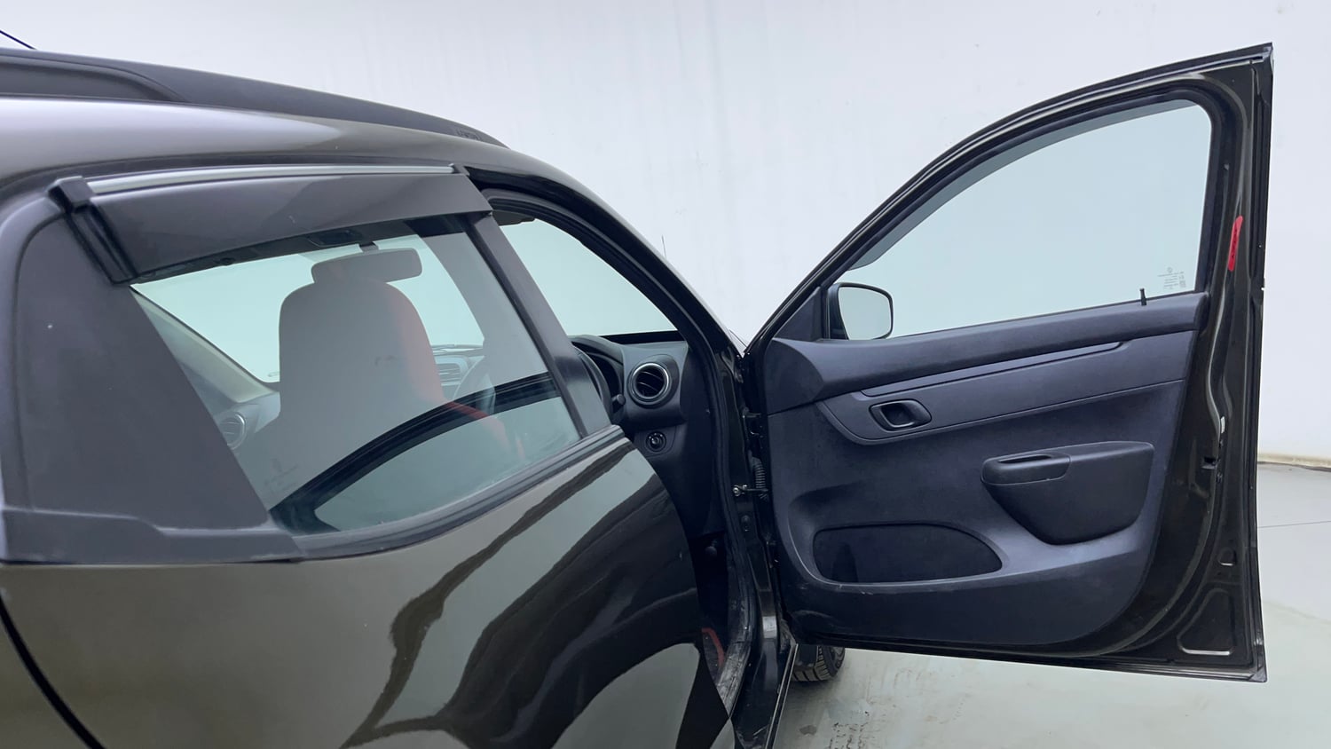 Used 2022 Renault Kwid RXT 1.0 AMT Petrol Automatic interior RIGHT FRONT DOOR OPEN VIEW