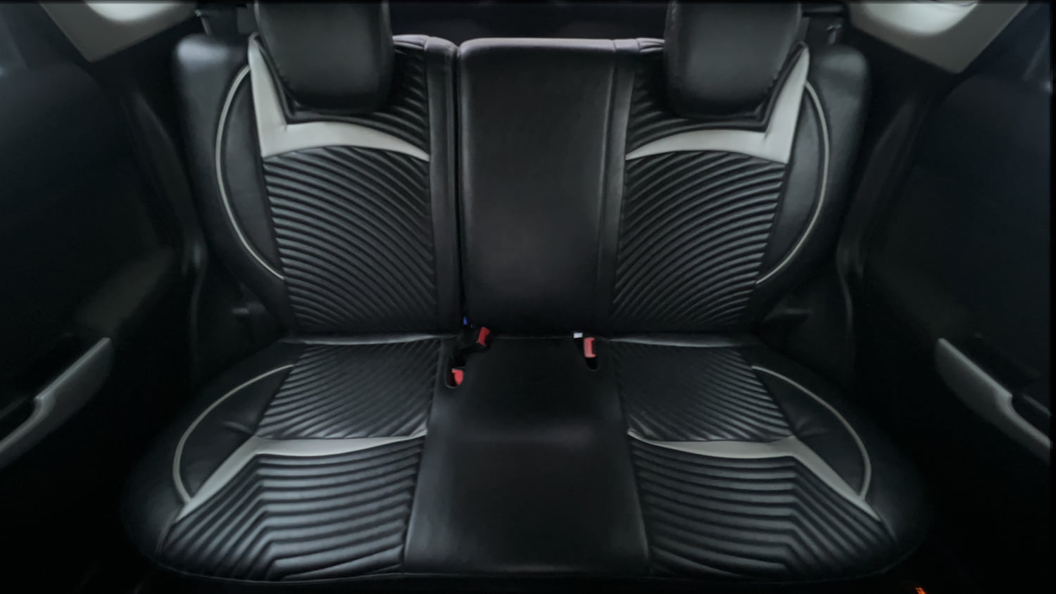 Used 2017 Maruti Suzuki Baleno Zeta 1.2 Petrol Manual interior REAR SEAT CONDITION VIEW