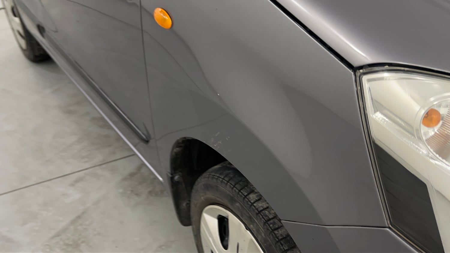 Used 2013 Maruti Suzuki Wagon R VXI Petrol Manual dents MINOR DENT