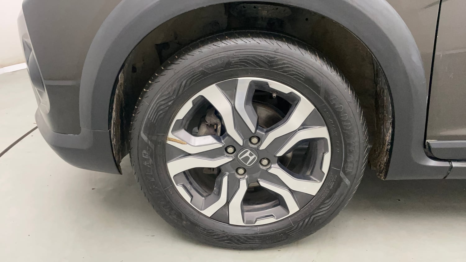 Used 2019 Honda WR-V VX MT Petrol Petrol Manual tyres LEFT FRONT TYRE RIM VIEW
