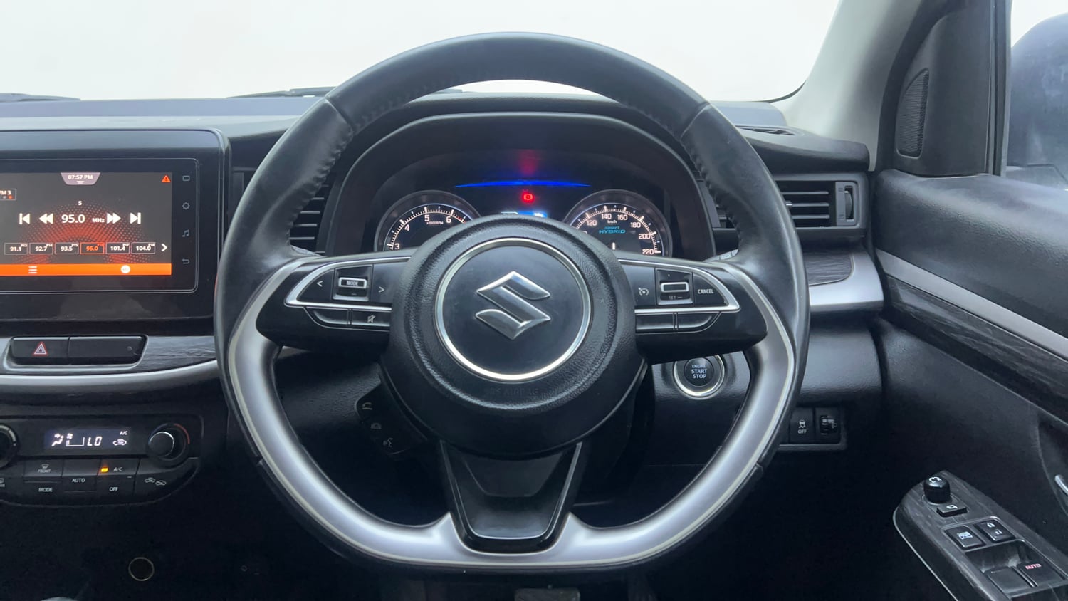 Used 2022 Maruti Suzuki XL6 Alpha AT Petrol Petrol Automatic interior STEERING VIEW