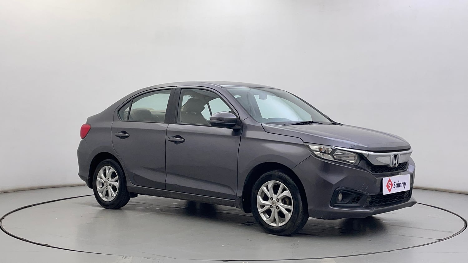 Used 2019 Honda Amaze 1.2 VX MT Petrol Petrol Manual exterior RIGHT FRONT CORNER VIEW