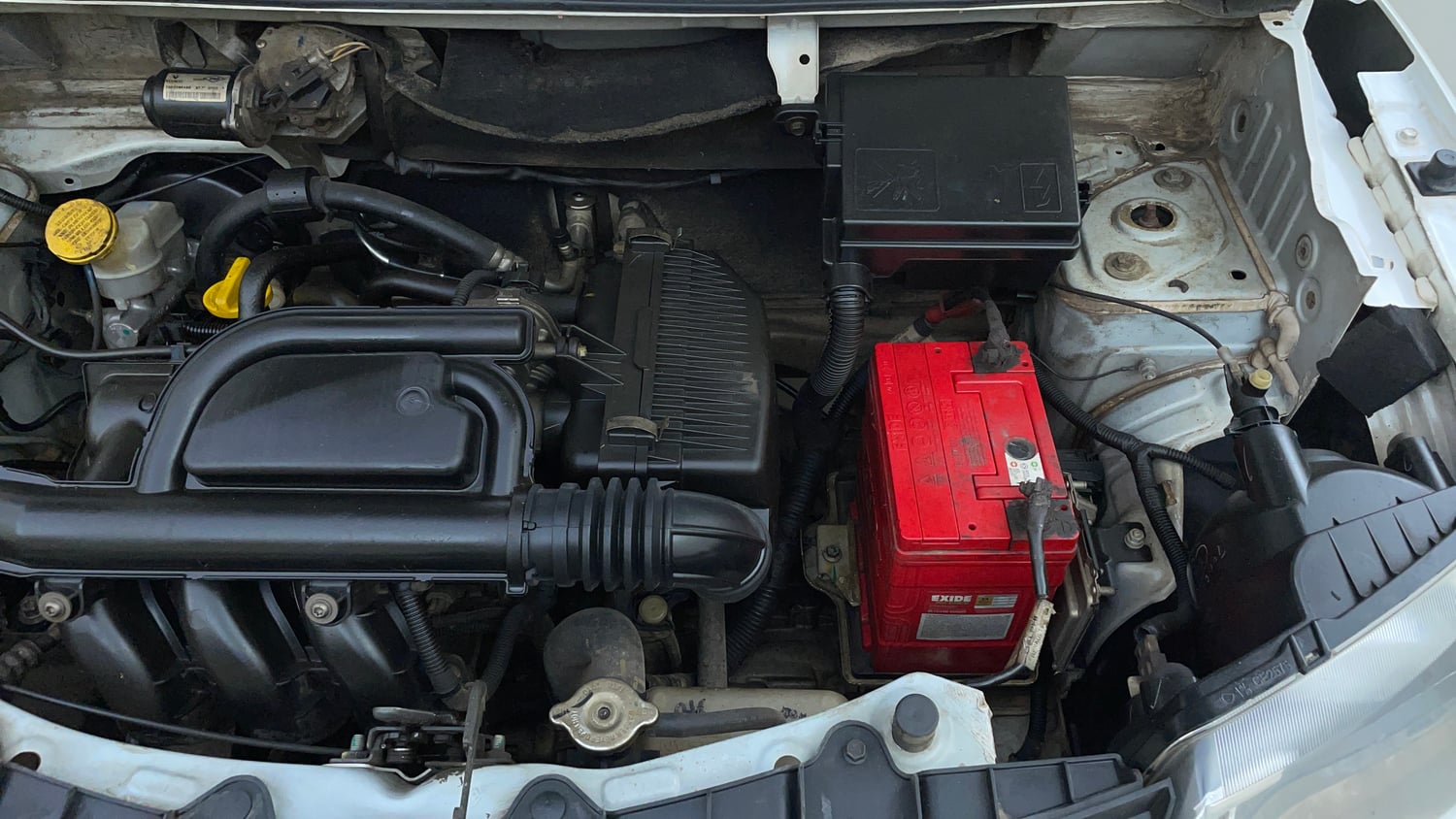 Used 2018 Renault Kwid 1.0 RXL Petrol Manual engine ENGINE LEFT SIDE VIEW