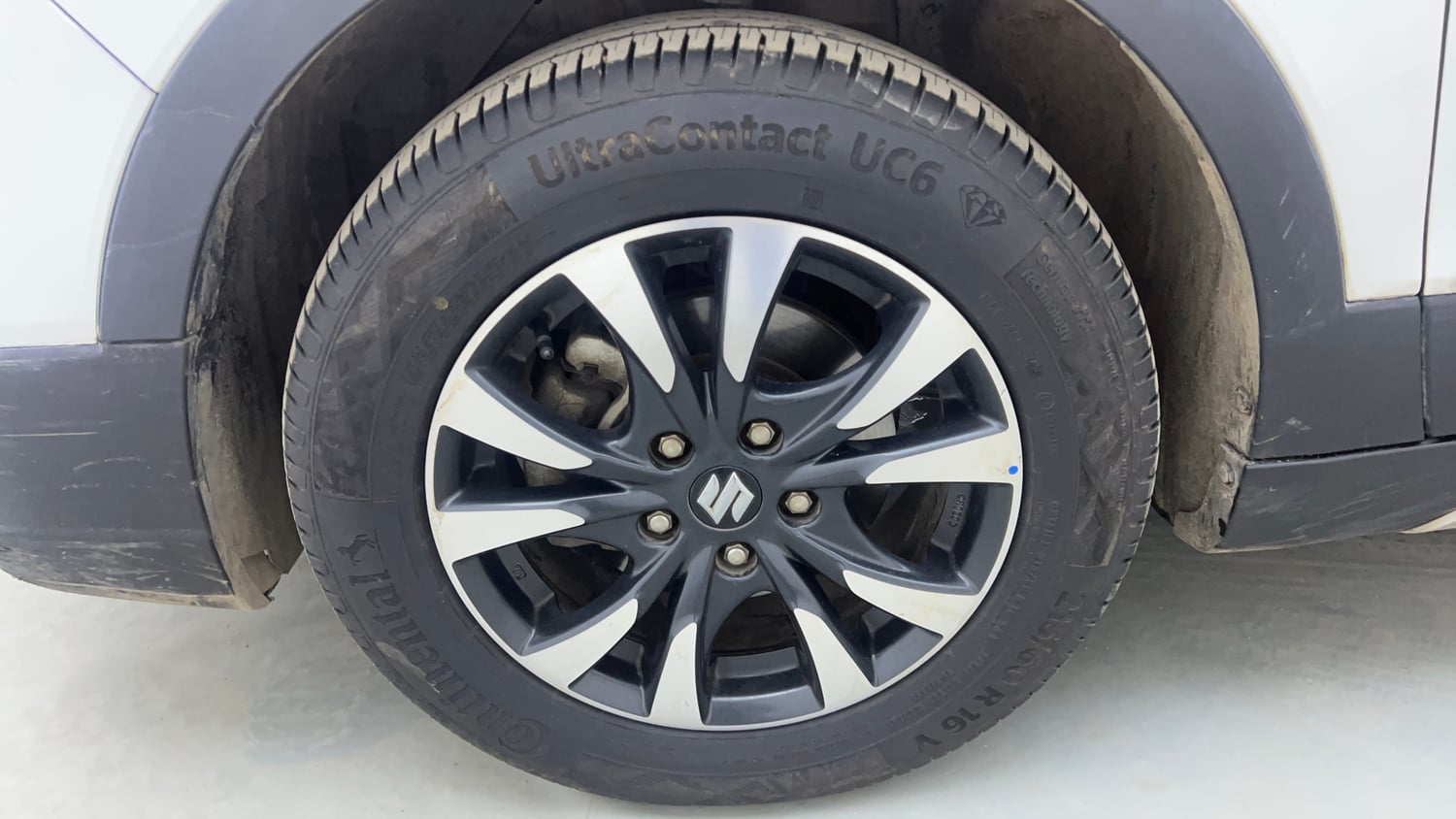 Used 2021 Maruti Suzuki S-Cross Zeta AT Petrol Automatic tyres LEFT FRONT TYRE RIM VIEW