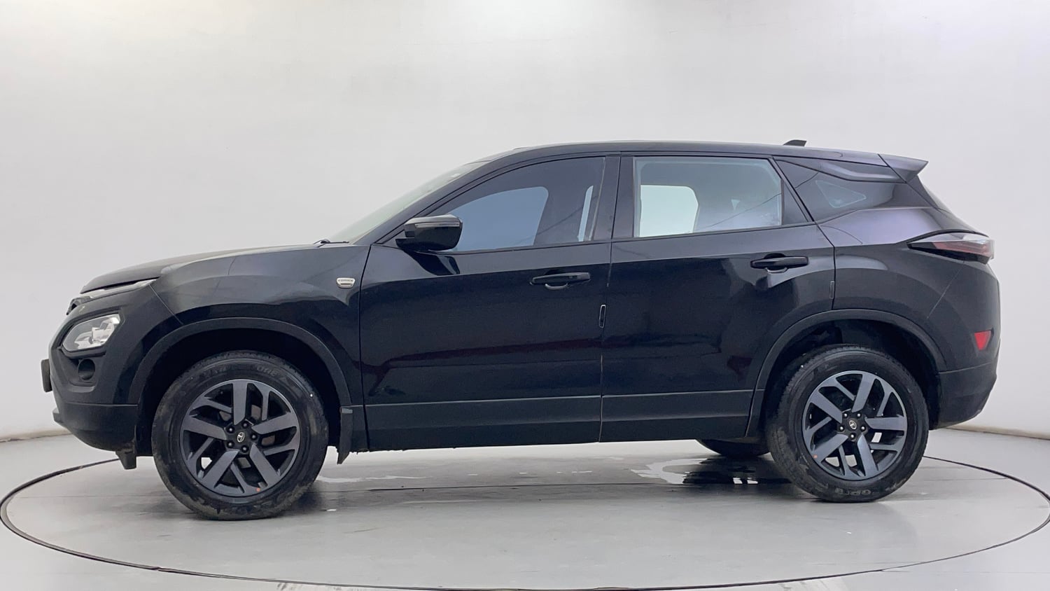 Used 2022 Tata Harrier XZ Plus Dark Edition Diesel Manual exterior LEFT SIDE VIEW