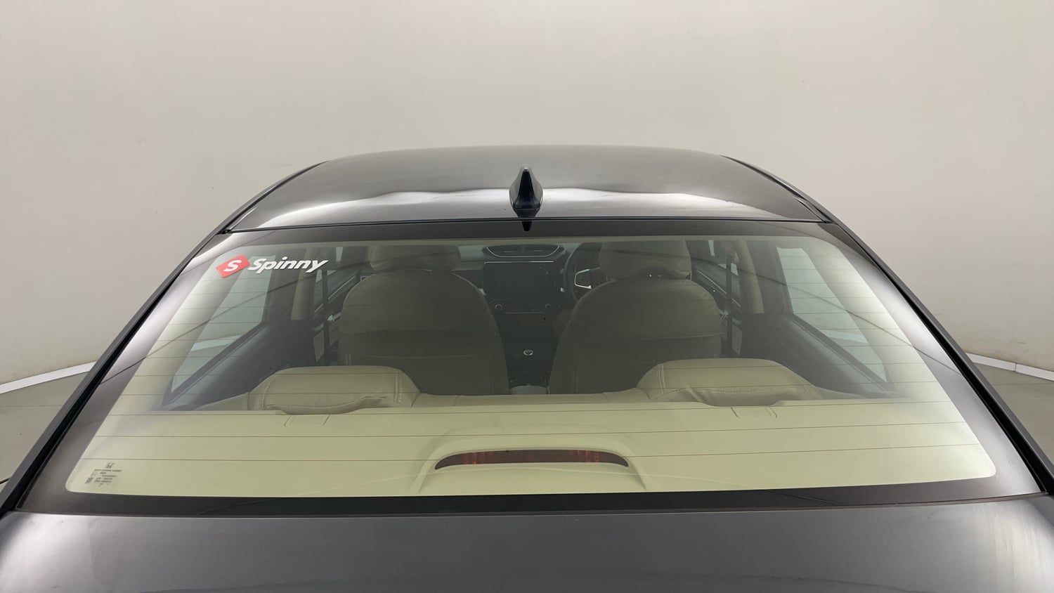 Used 2023 Honda Amaze VX MT 1.2 Petrol Petrol Manual exterior BACK WINDSHIELD VIEW