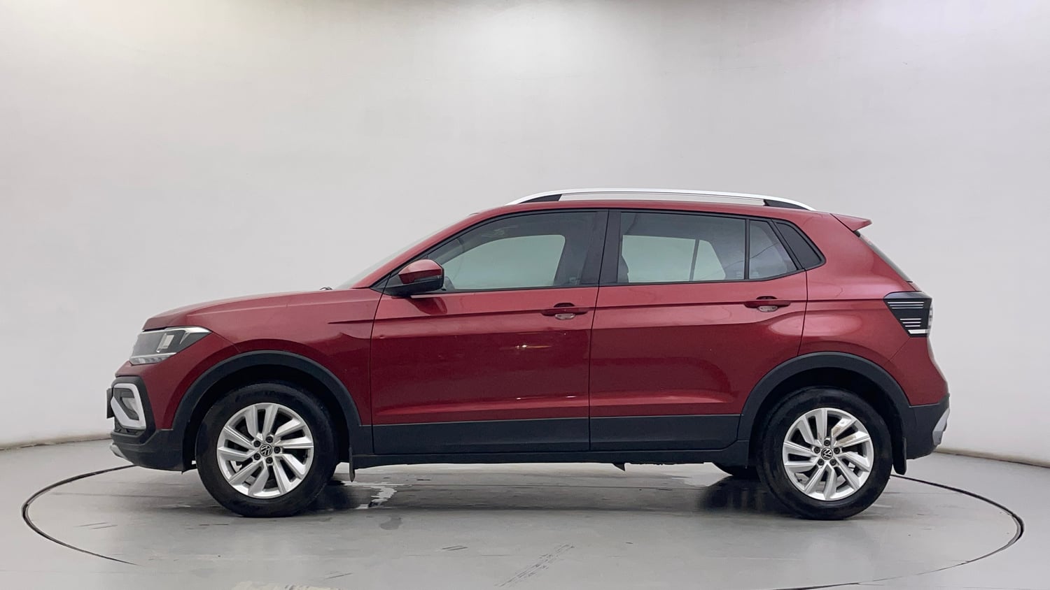 Used 2022 Volkswagen Taigun Highline 1.0 TSI MT Petrol Manual exterior LEFT SIDE VIEW