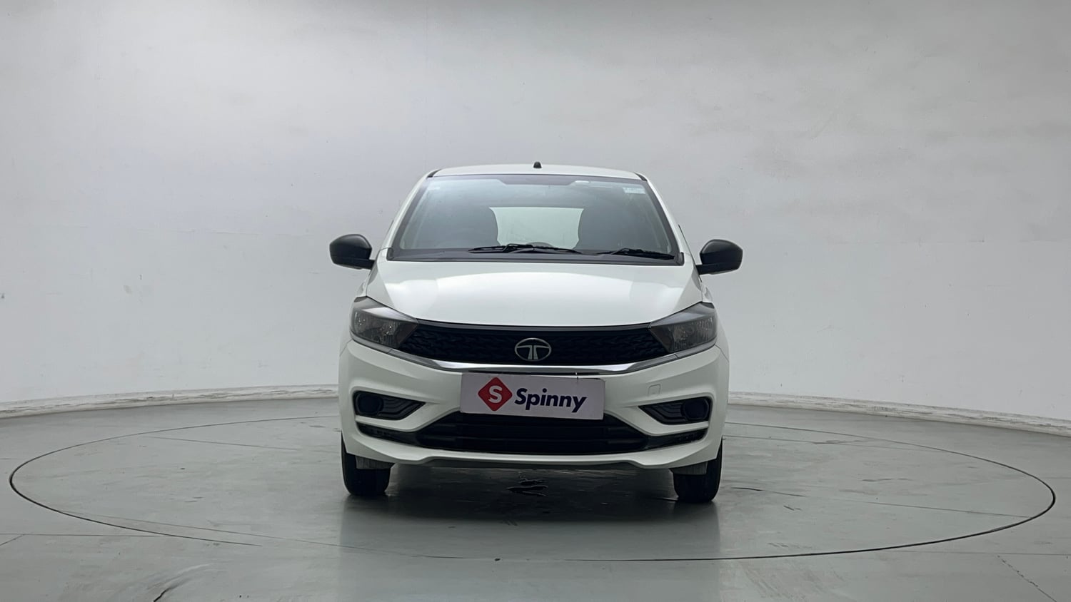 Used 2025 Tata Tiago XE Petrol Manual exterior FRONT VIEW