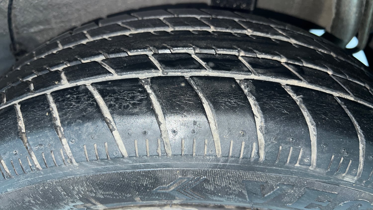 Used 2018 Maruti Suzuki Celerio ZXi (O) AMT Petrol Automatic tyres LEFT REAR TYRE TREAD VIEW