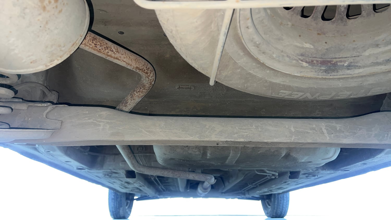 Used 2019 Renault Triber RXE Petrol Manual extra REAR UNDERBODY VIEW (TAKEN FROM REAR)