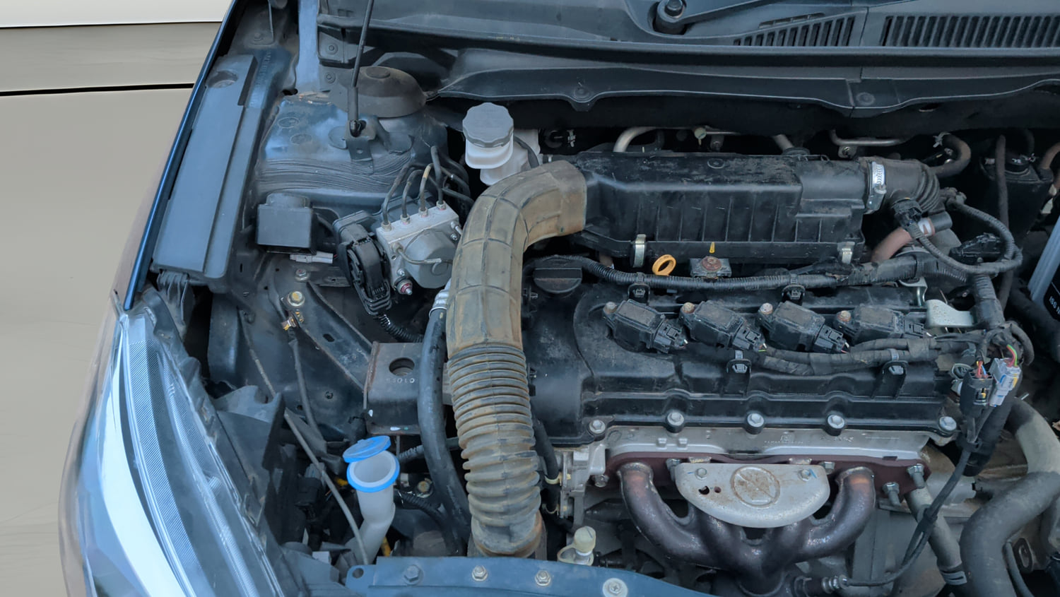Used 2019 Maruti Suzuki Ciaz Alpha Hybrid 1.5 Petrol Manual engine ENGINE RIGHT SIDE VIEW