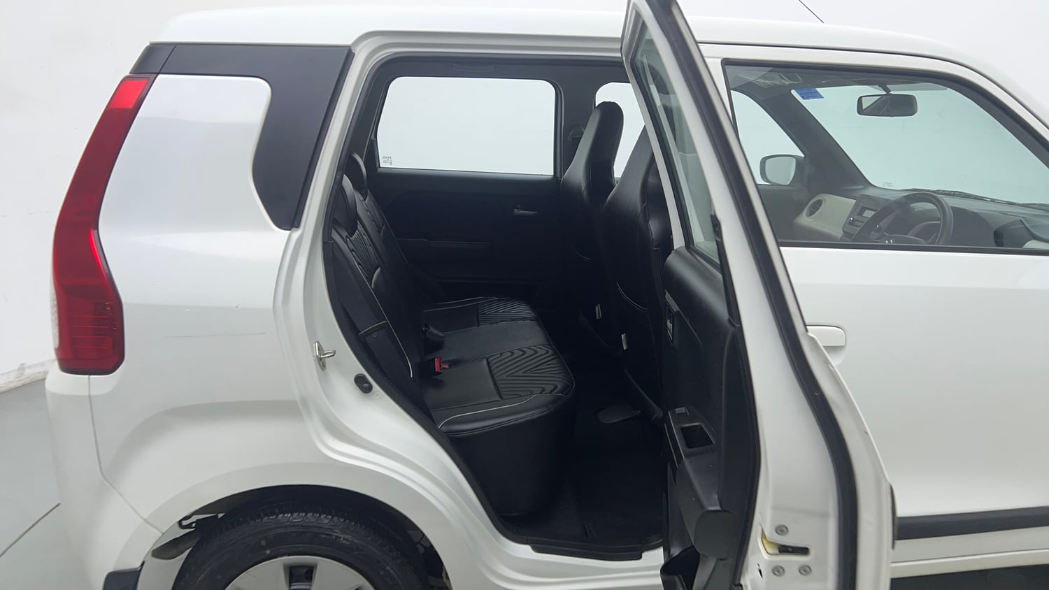 Used 2020 Maruti Suzuki Wagon R 1.0 VXi 1.0 AMT Petrol Automatic interior RIGHT SIDE REAR DOOR CABIN VIEW