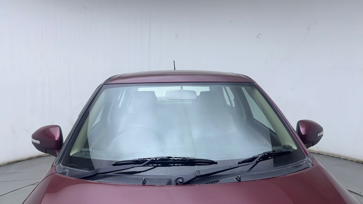 Used 2016 Maruti Suzuki Swift VXi Petrol Manual exterior FRONT WINDSHIELD VIEW