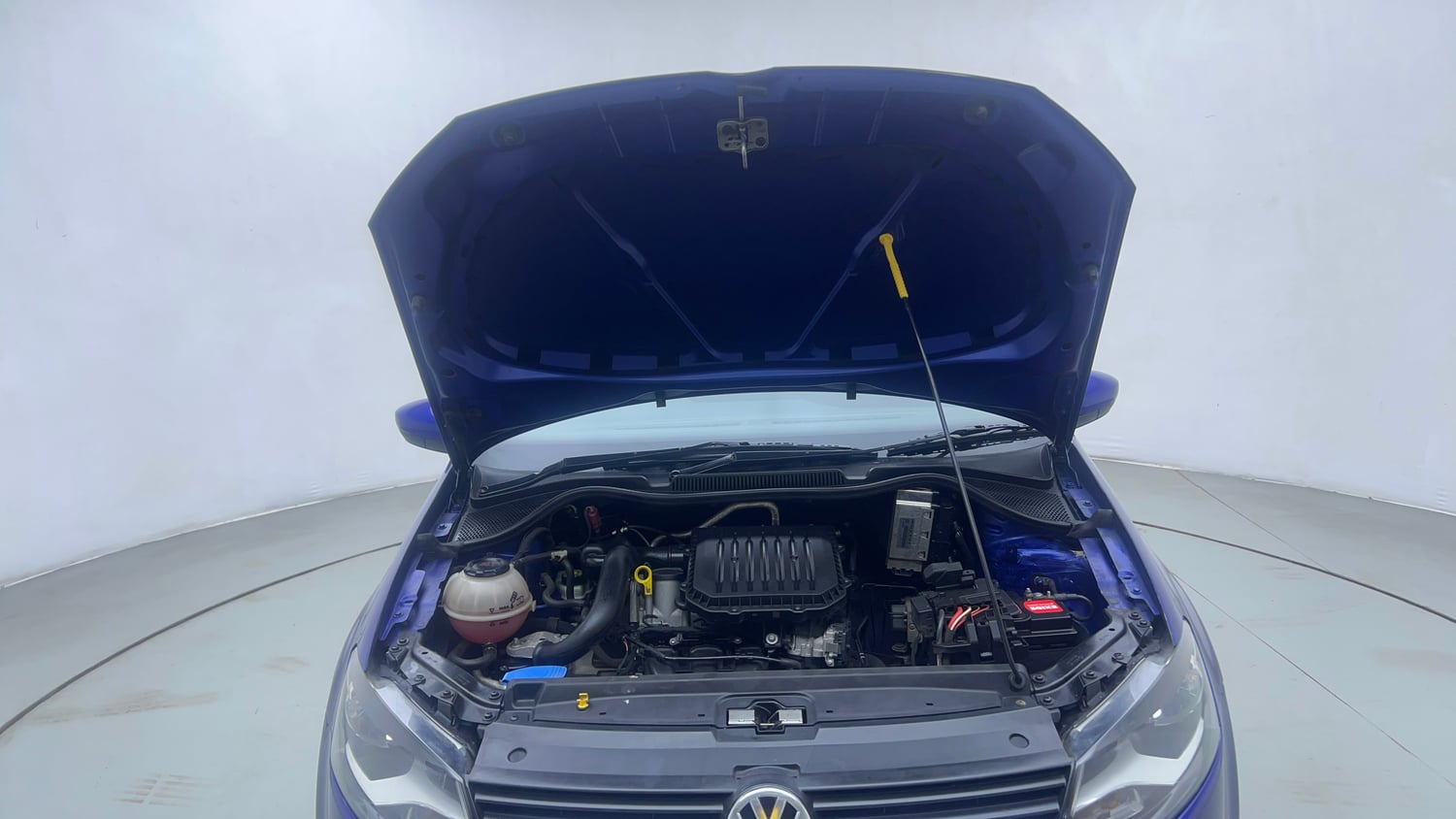 Used 2019 Volkswagen Polo Highline Plus 1.0 (P) 16 Alloy Petrol Manual engine ENGINE & BONNET OPEN FRONT VIEW