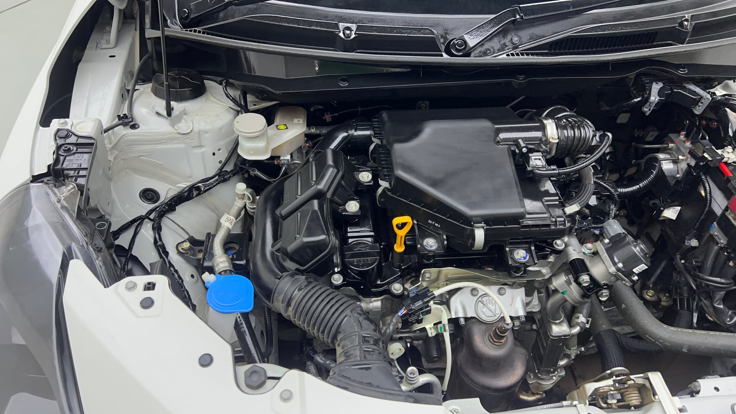 Used 2026 Maruti Suzuki Swift LXi Petrol Manual engine ENGINE RIGHT SIDE VIEW